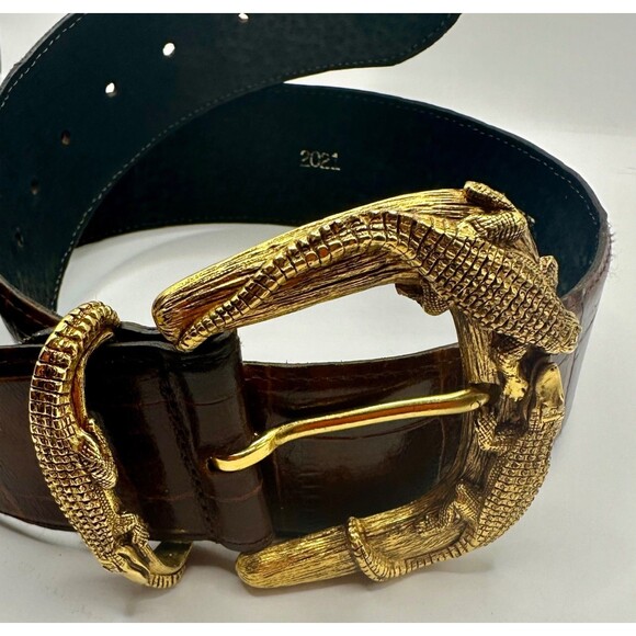 Moschino soft faux aligator patent leather belt with pewter buckle - Size Medium - Picture 1 of 4